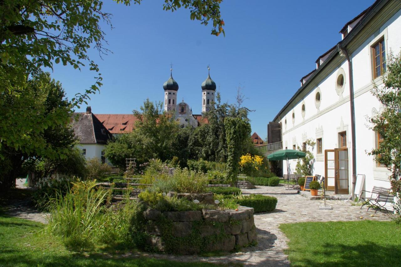 Hotel Zentrum Fuer Umwelt Und Kultur - Gaestehaus Und Jugendbildungseinrichtung Im Maierhof à Benediktbeuern Extérieur photo